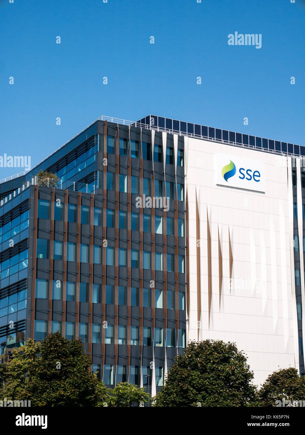 🇨🇳 Shanghai Stock Exchange: China’s Financial Powerhouse Shanghai Stock Exchange